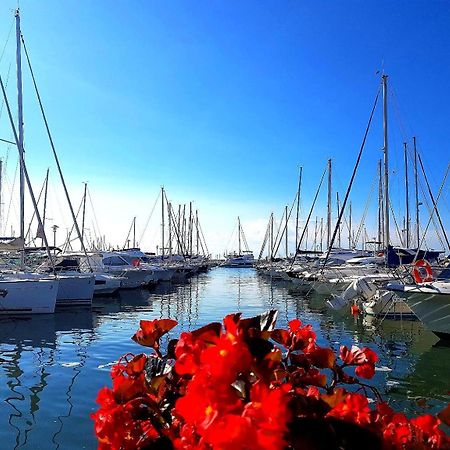 Studio T1- 2 Min Des Plages - Golf-Juan - Clim&Wifi Vallauris Exterior foto
