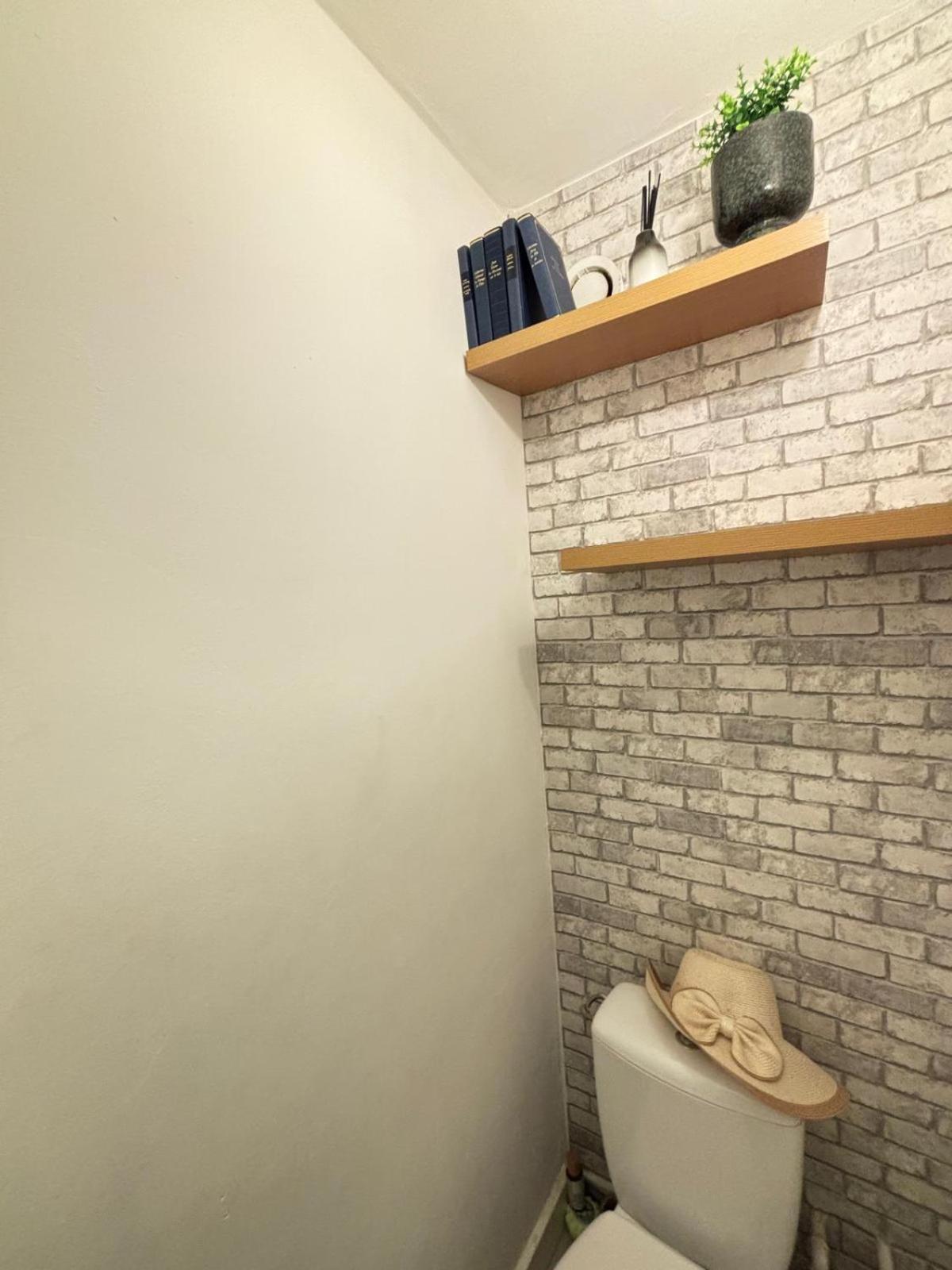 Studio T1- 2 Min Des Plages - Golf-Juan - Clim&Wifi Vallauris Exterior foto